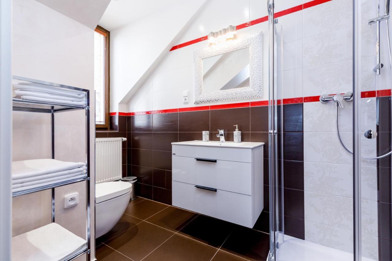 Apartments Menuet Карловы Вары Экстерьер фото